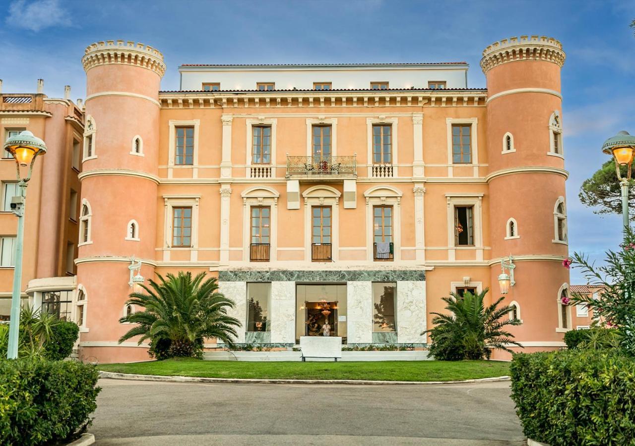 Langley Resort Napoleon Bonaparte LʼÎle-Rousse المظهر الخارجي الصورة